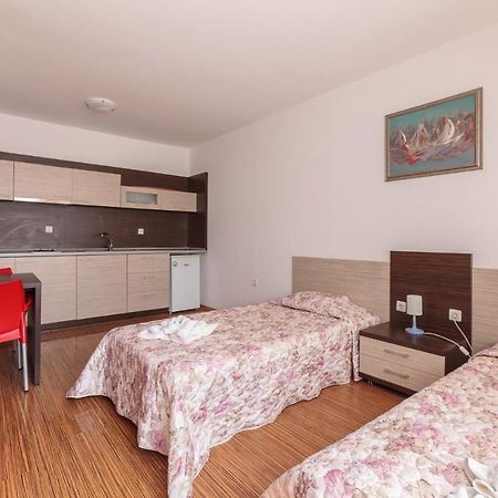 Guest Apartments Co Morenia Slantschew brjag Exterior foto